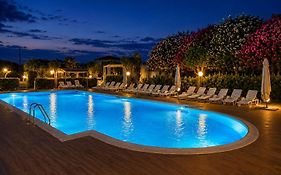 Hotel Park Village