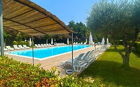 Hotel Park Village